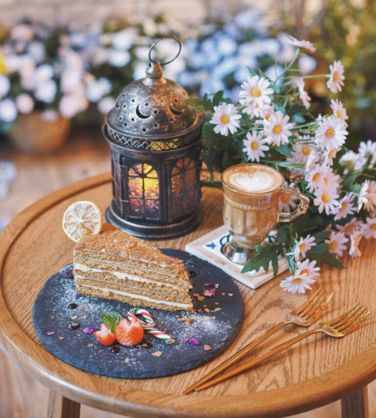 上環新開嘅Café”Nacasa ”，令人好似置身異國般浪漫。