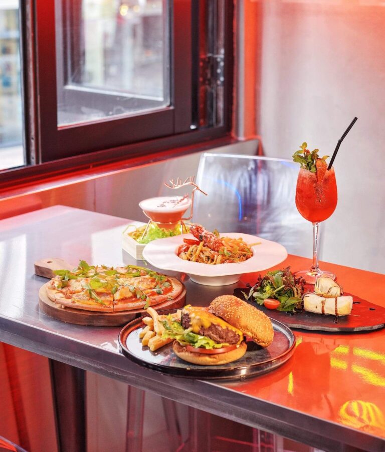 「基地」無論食物與環境都唔錯！