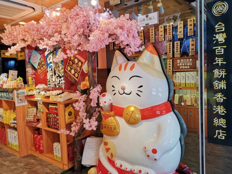 陳允寶泉自去年５月在香港灣仔開立第一間店後，不斷拓展及回饋社會。